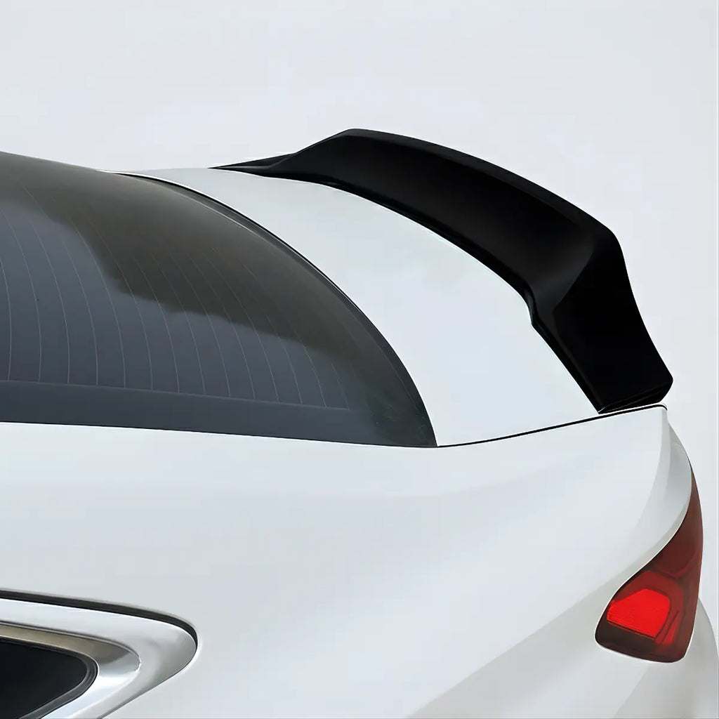 White Audi car with a black rear wing and 'Lur Design' branding on a gray background
duckbill_spoiler_lip_Audi_A3_8Y_Sedan